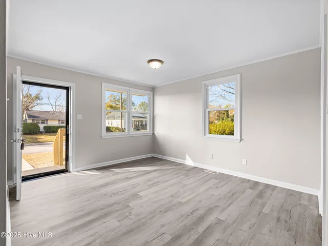 $229,000 | 402 New River Drive, Jacksonville, NC 28540