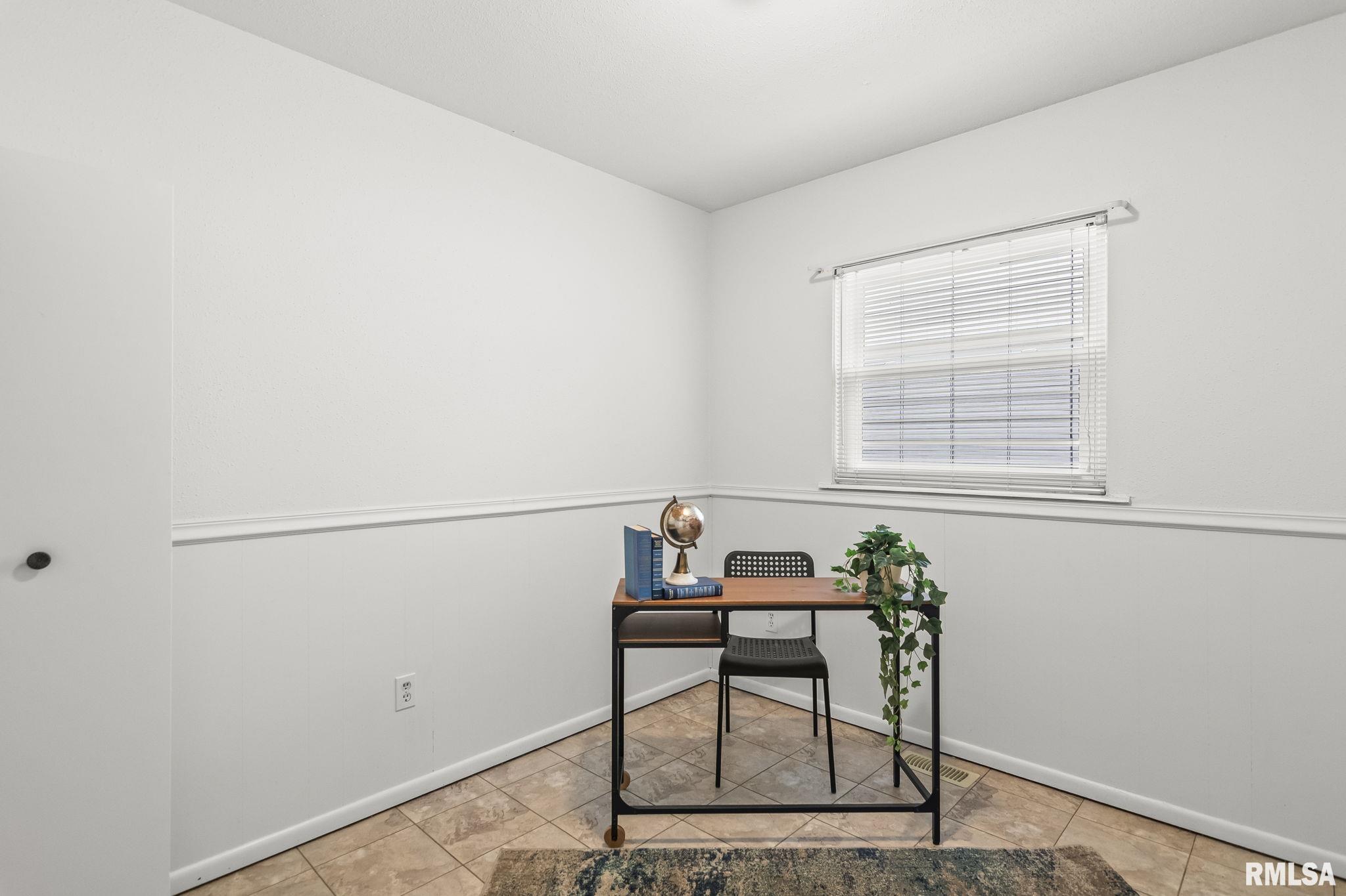 49 Westminster Road Chatham, IL 62629 - Photo 22 of 31