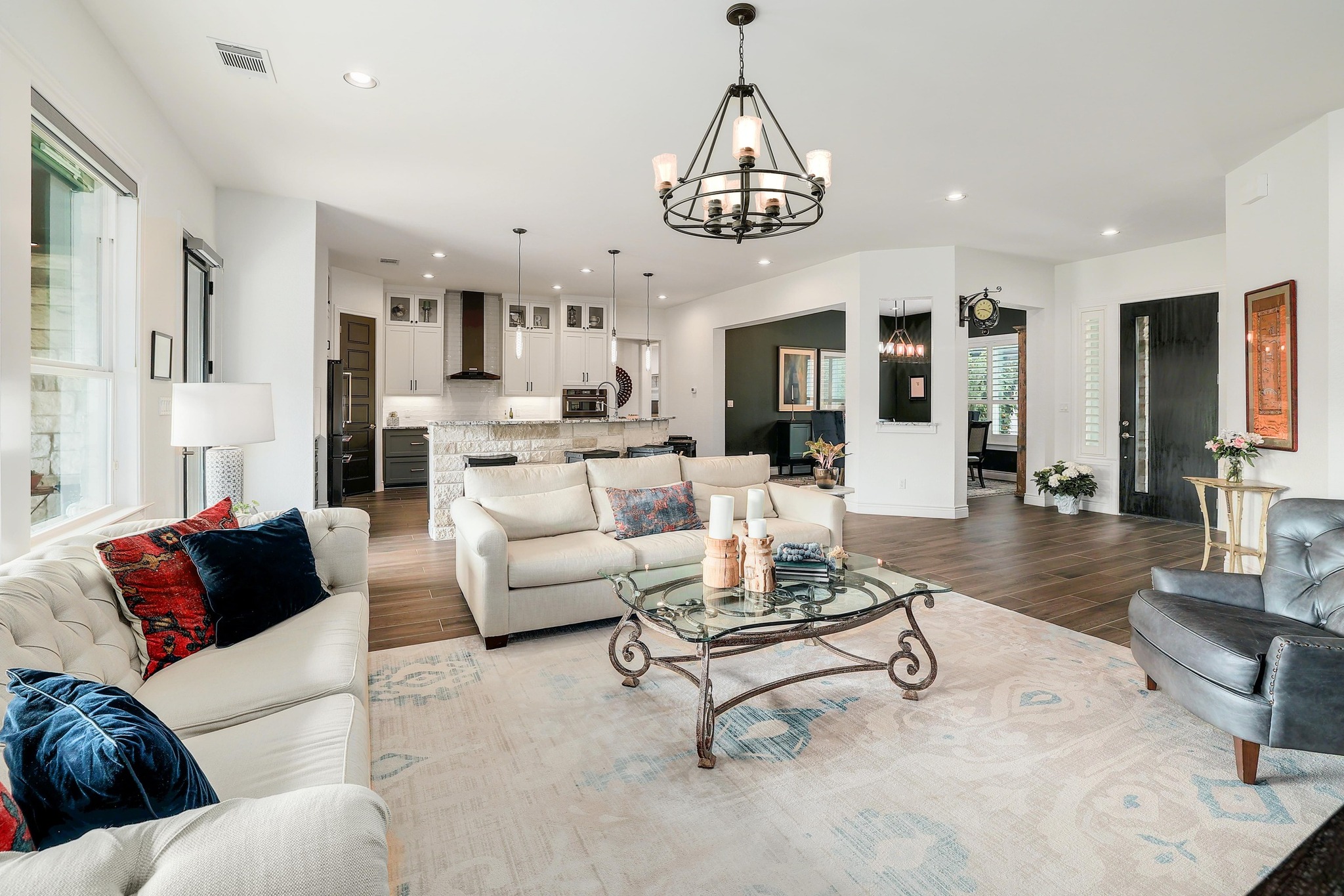 105 Graystone Lane Georgetown, TX 78633 - Photo 6 of 32 Living room