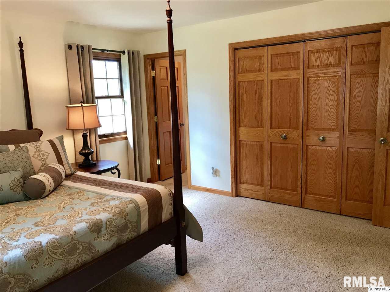 6900 Columbus Road Quincy, IL 62305 - Photo 23 of 34 Gallery Image 23
