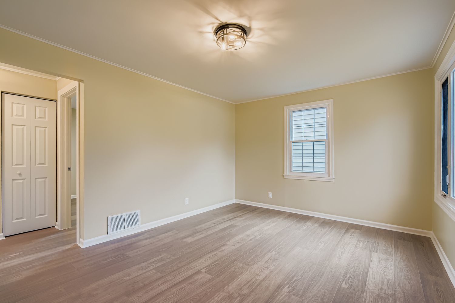 14827 Kenneth Avenue Midlothian, IL 60445 - Photo 4 of 22