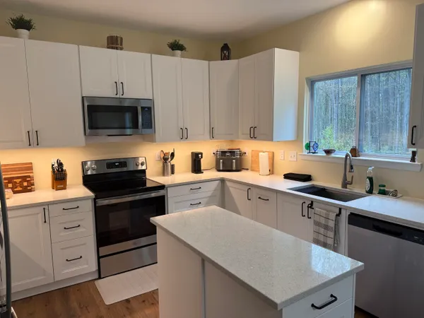 $430,000 | 17754 Woodstock Court, Romulus, MI 48174
