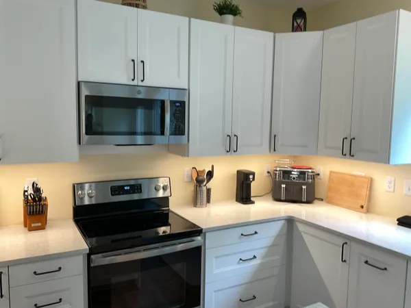 $430,000 | 17754 Woodstock Court, Romulus, MI 48174