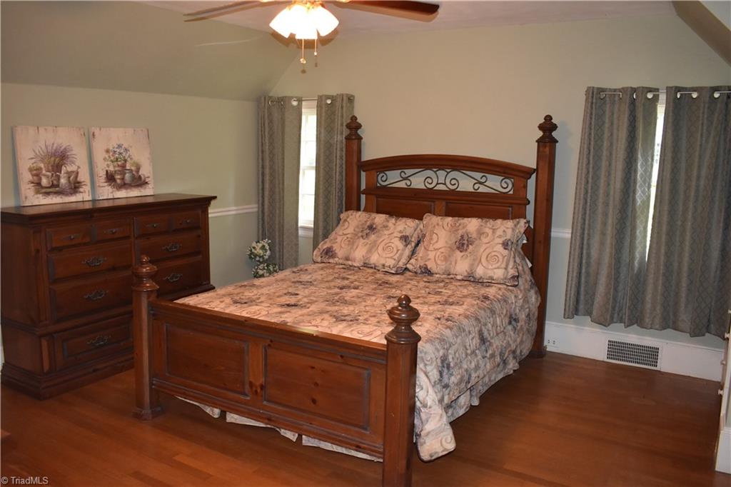 369 Hawthorne Road Elkin, NC 28621 - Photo 11 of 21 Gallery Image 11