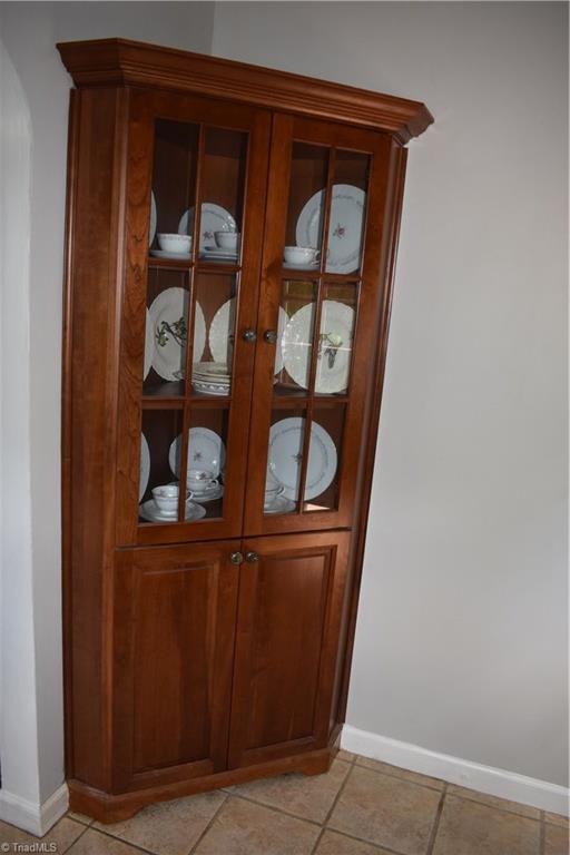 369 Hawthorne Road Elkin, NC 28621 - Photo 6 of 21 Gallery Image 6
