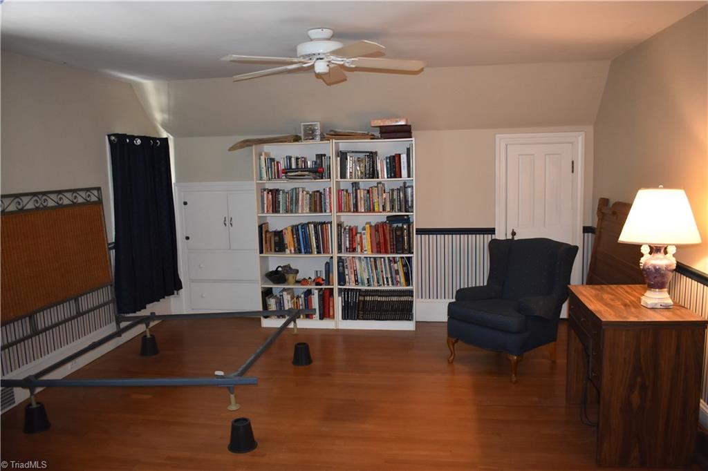 369 Hawthorne Road Elkin, NC 28621 - Photo 9 of 21 Gallery Image 9
