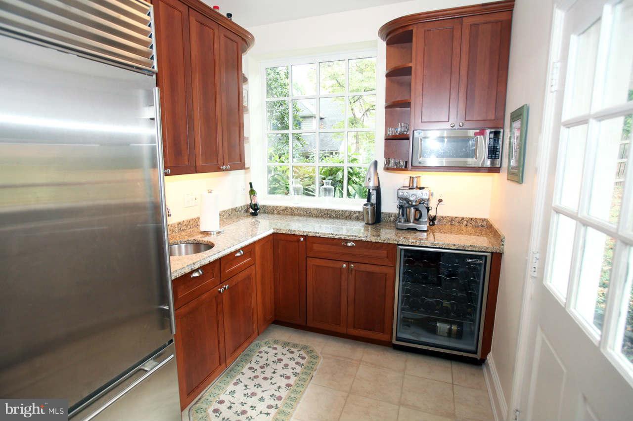 12 Club Road Baltimore, MD 21210 - Photo 9 of 30 Wet Bar