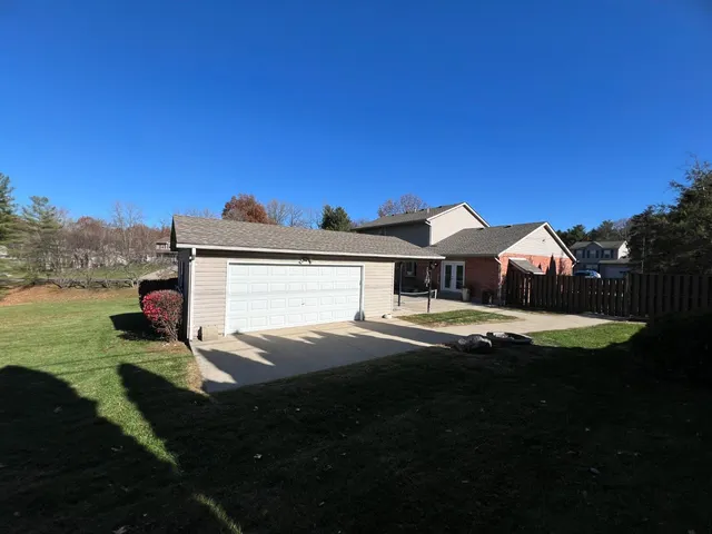 $415,000 | 2512 Judd Drive, Lawrenceburg, IN 47025