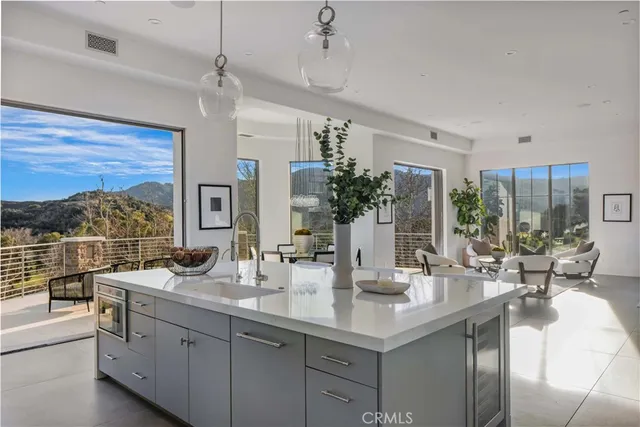 $7,600,000 | 26773 Mulholland Drive, Woodland Hills, CA 91302