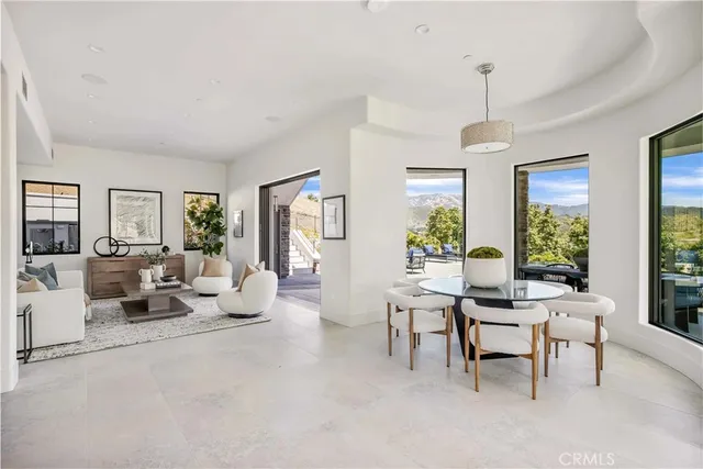$7,600,000 | 26773 Mulholland Drive, Woodland Hills, CA 91302