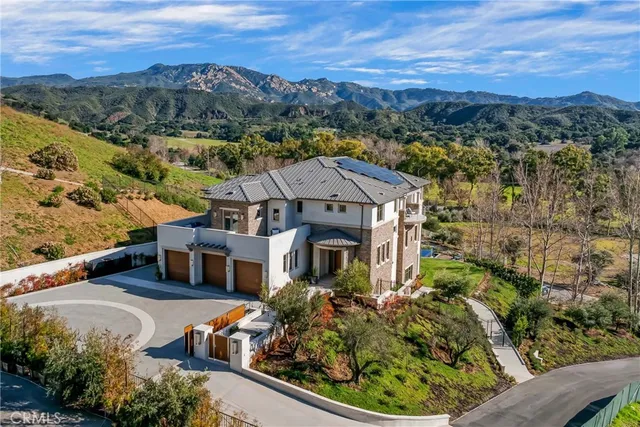 $7,600,000 | 26773 Mulholland Drive, Woodland Hills, CA 91302