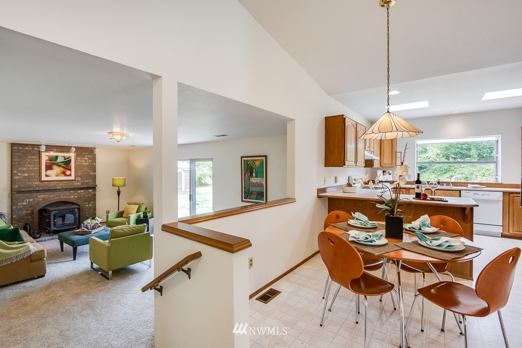 18014 Southeast 132nd Street Renton, WA 98059 - Photo 14 of 25