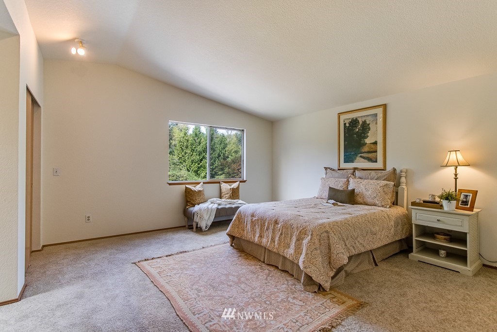 18014 Southeast 132nd Street Renton, WA 98059 - Photo 18 of 25