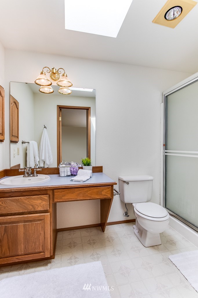 18014 Southeast 132nd Street Renton, WA 98059 - Photo 19 of 25