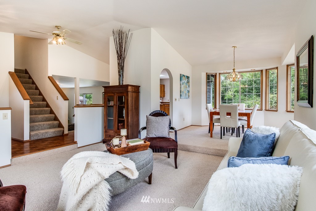 18014 Southeast 132nd Street Renton, WA 98059 - Photo 8 of 25