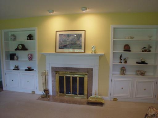 741 Braeburn Road Inverness, IL 60067 - Photo 2 of 10 a living room with furniture