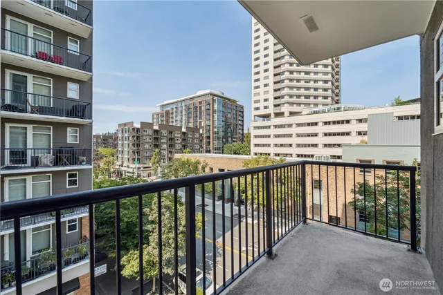 $2,650 | 2801 1st Avenue, Unit 404, Seattle, WA 98121