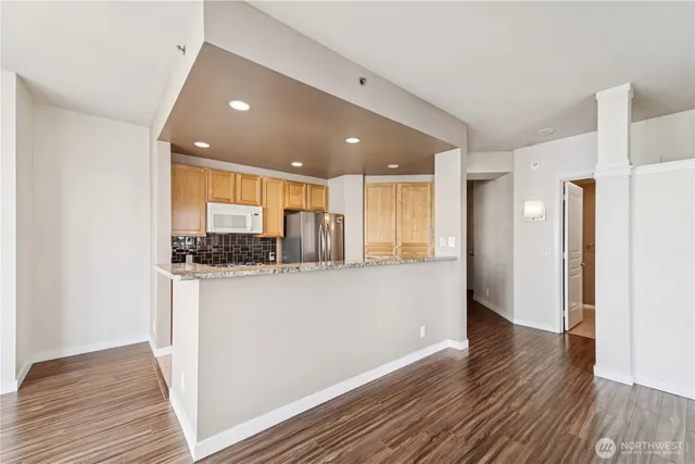 $2,650 | 2801 1st Avenue, Unit 404, Seattle, WA 98121