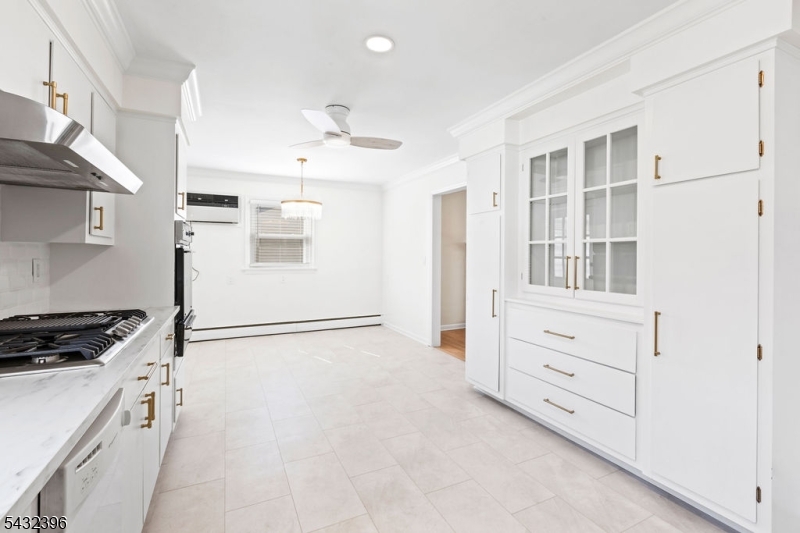 663 Mountain Avenue Springfield, NJ 07081 - Photo 2 of 18