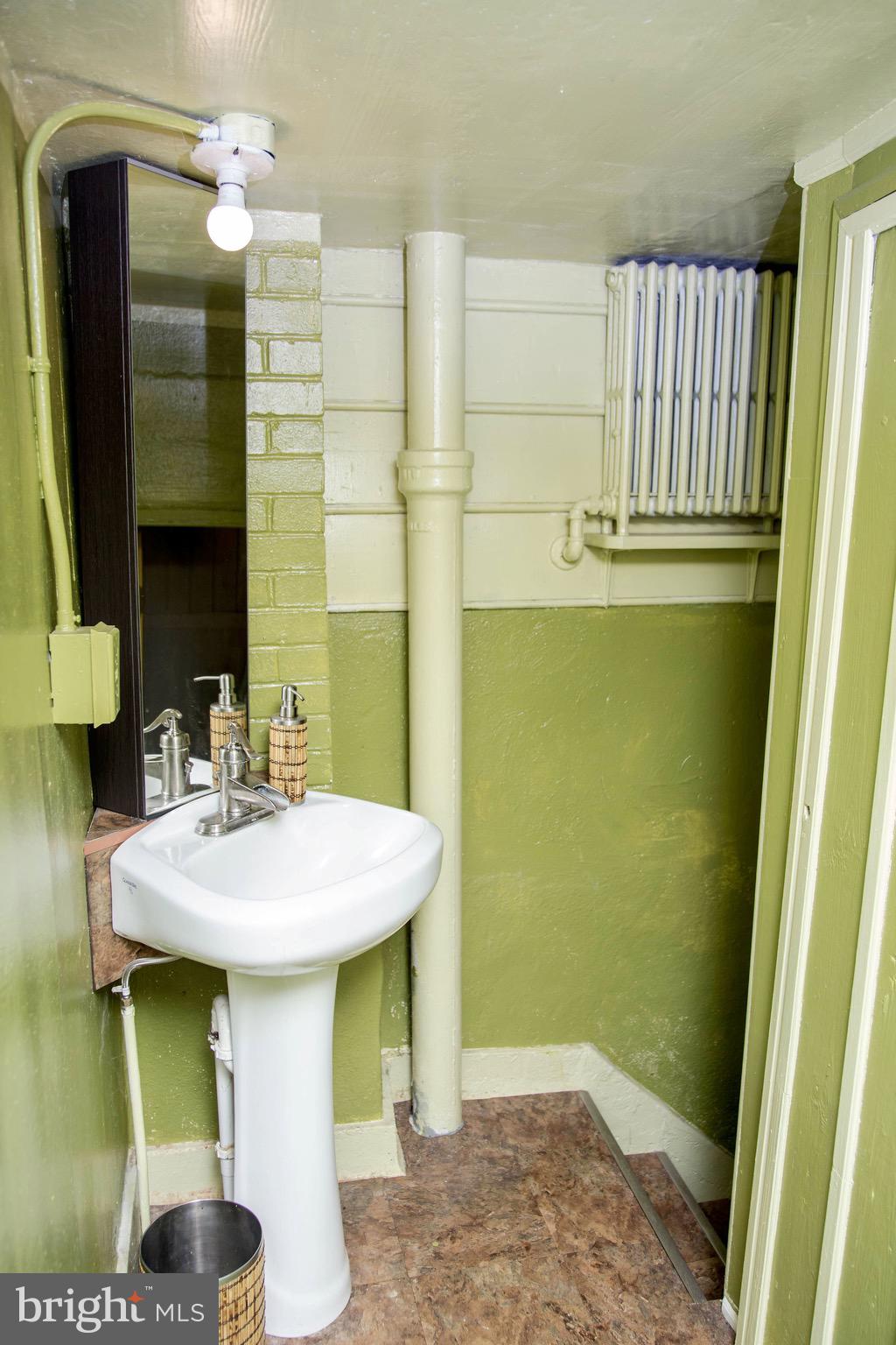 109 West 3rd Avenue Lititz, PA 17543 - Photo 34 of 40