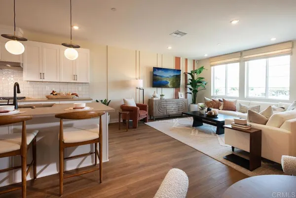 $758,900 | 511 Avenida Centro, Unit 103, Chula Vista, CA 91910