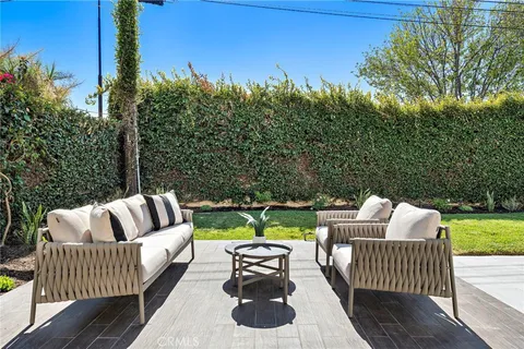 $2,199,000 | 21891 Starfire Lane, Huntington Beach, CA 92646