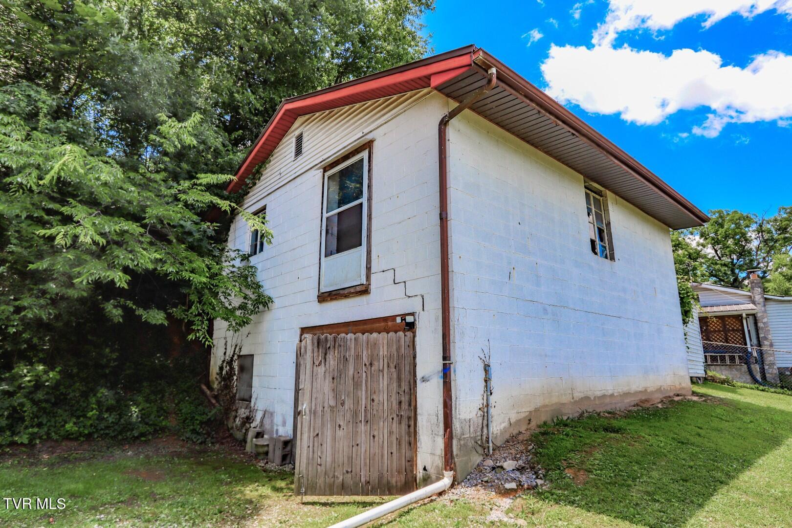 421 Duncan Street Newport, TN 37821 - Photo 25 of 56 21