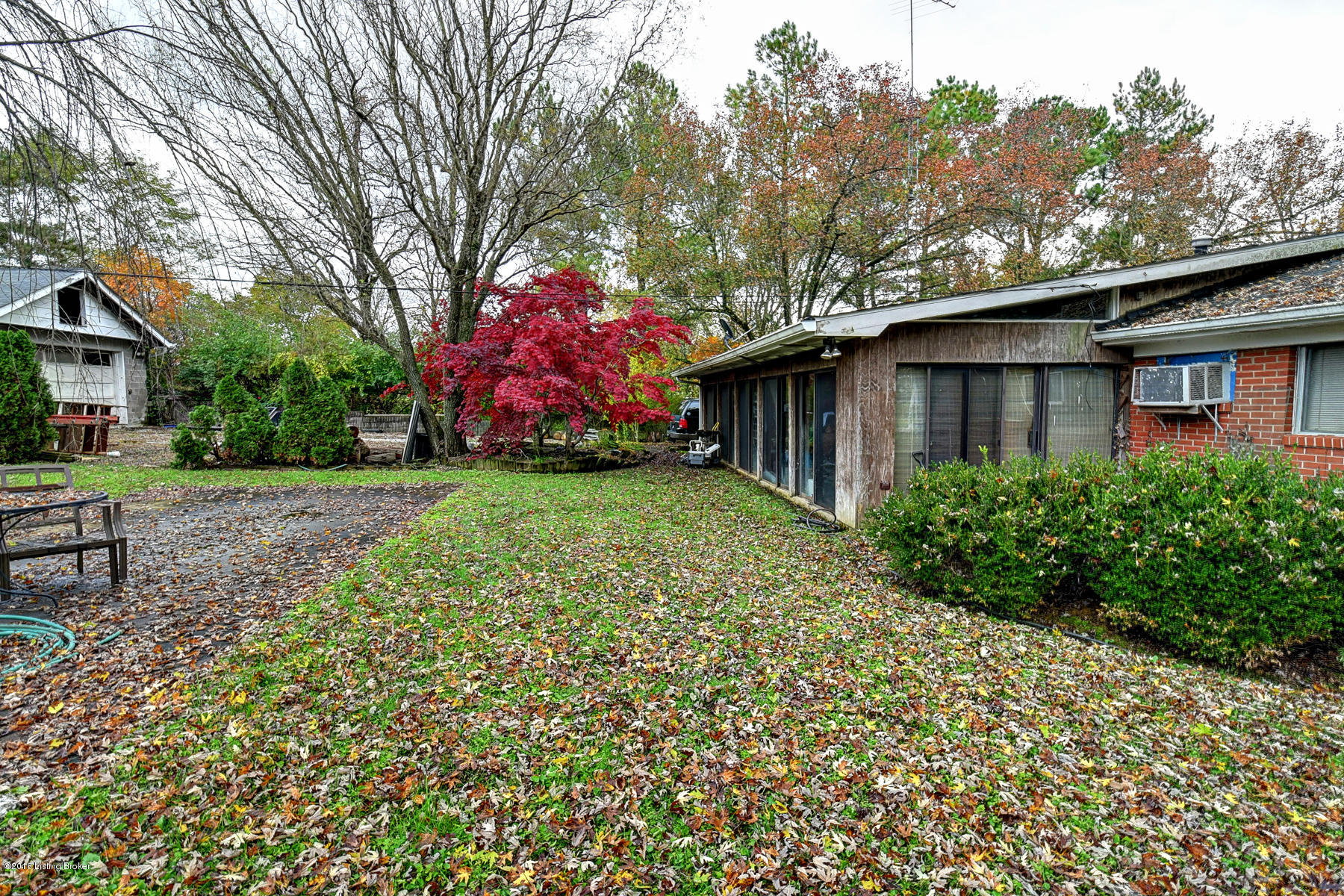 11703 Easum Road Louisville, KY 40299 - Photo 7 of 11 easum by C W Davis0007