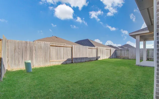 $2,300 | 8426 Beacon Bay Circle, Baytown, TX 77523