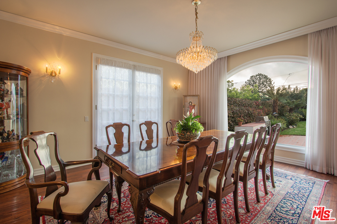 340 11th Street Santa Monica, CA 90402 - Photo 10 of 28 a view of a dining room with furniture window and outside view