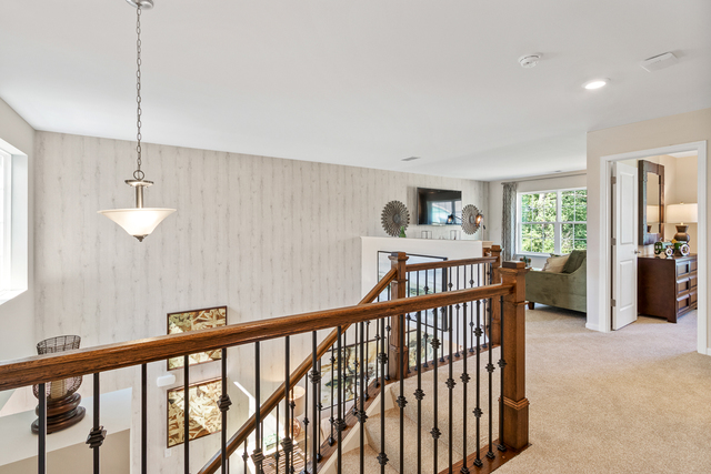 2021 Stuttle Road Batavia, IL 60510 - Photo 16 of 27 a view of a hallway with workspace