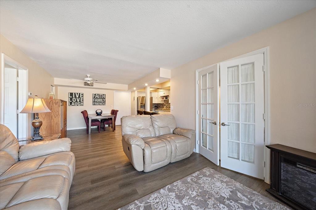 519 Albee Farm Road, Unit 111 Venice, FL 34285 - Photo 6 of 28