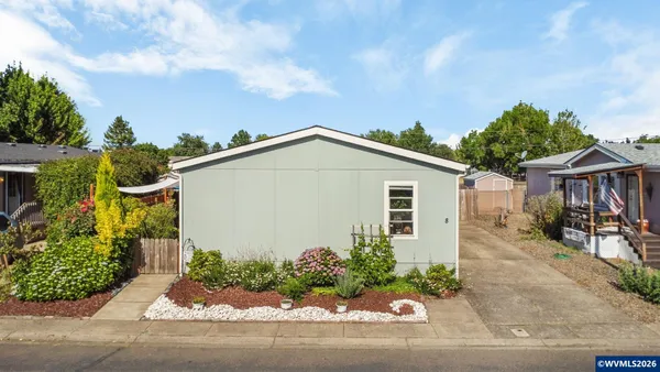 $139,999 | 2151 Three Lakes Road Southeast, Unit 8, Albany, OR 97322