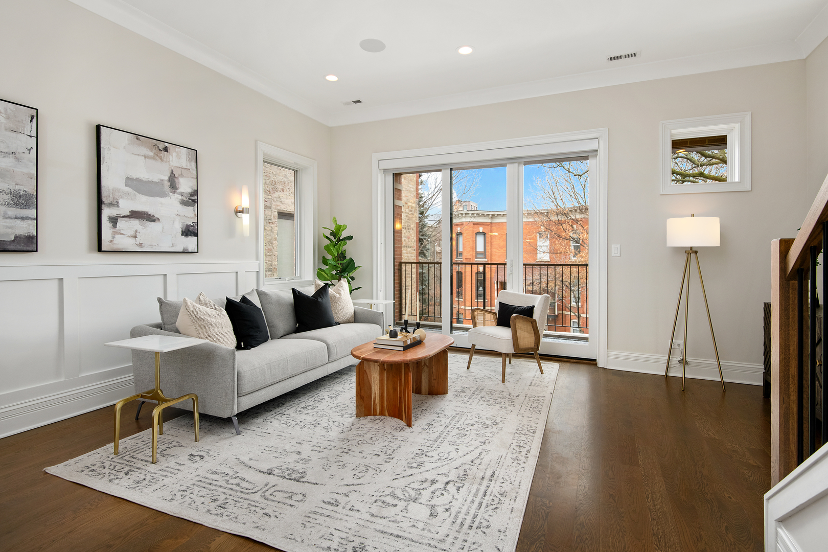 1242 West Webster Avenue, Unit B Chicago, IL 60614 - Photo 2 of 26