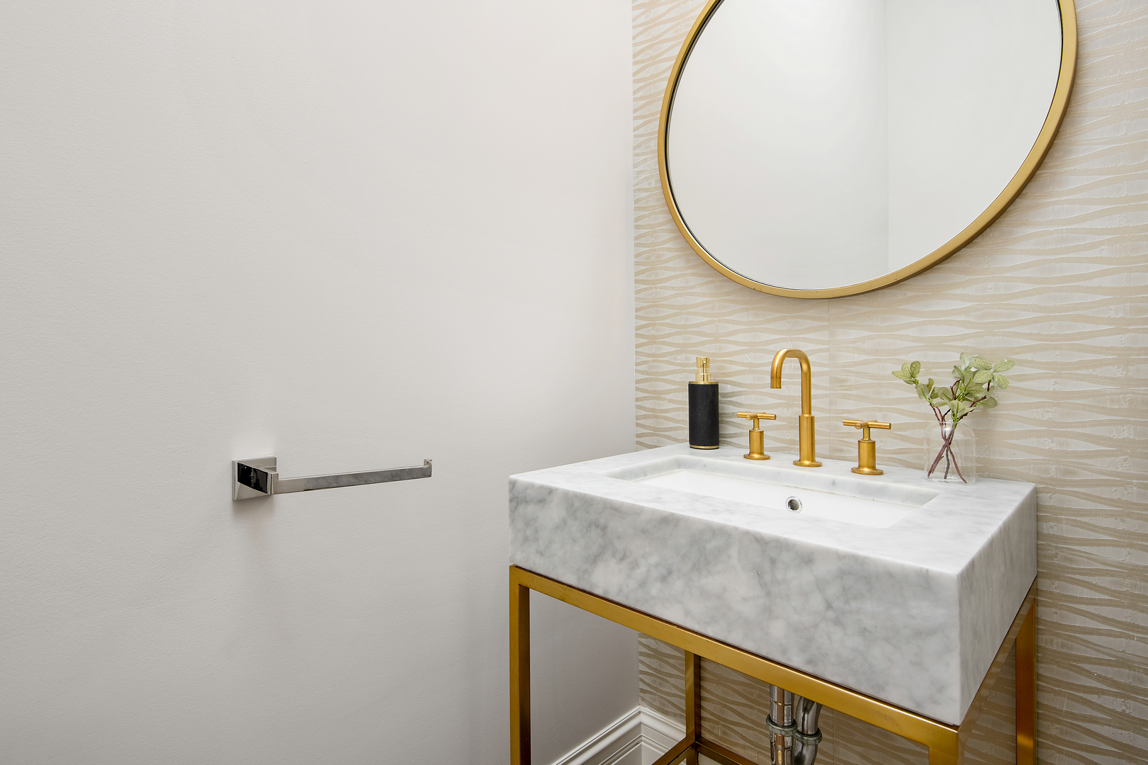 1242 West Webster Avenue, Unit B Chicago, IL 60614 - Photo 10 of 26