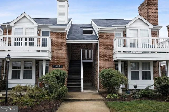 $330,000 | 2590 South Arlington Mill Drive, Unit F, Arlington, VA 22206