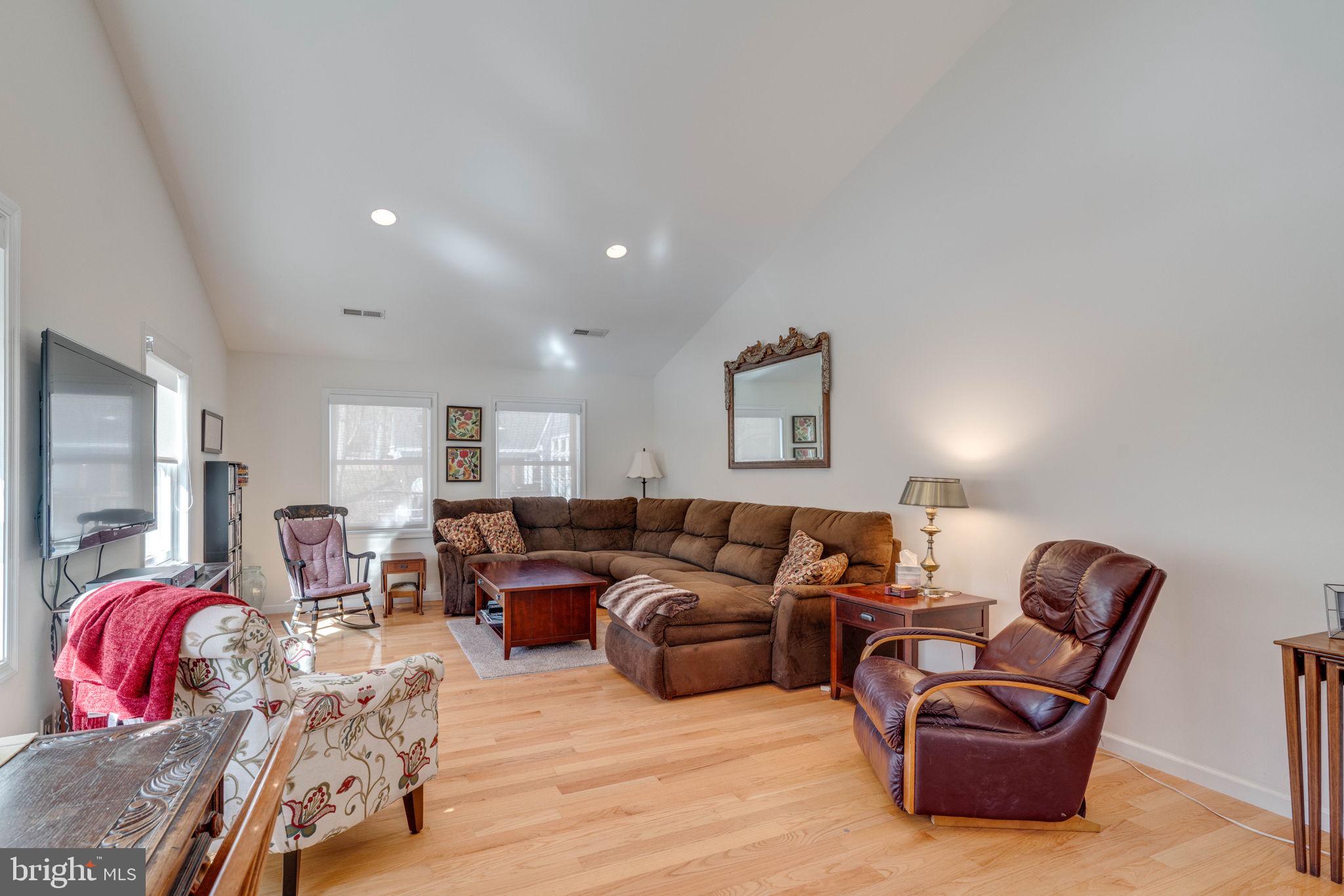 8114 Bainbridge Road Alexandria, VA 22308 - Photo 21 of 38 Gallery Image 21