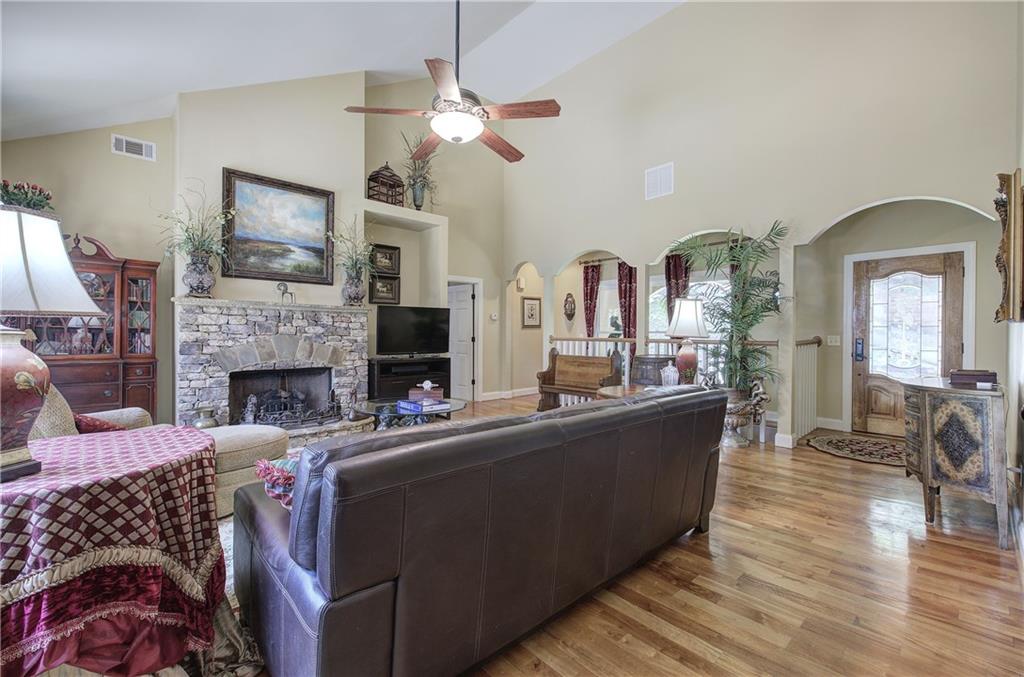 572 Cutthroat Ridge Road Jasper, GA 30143 - Photo 7 of 84