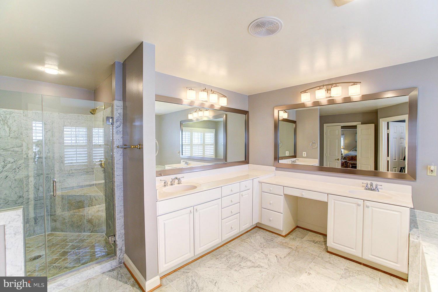 2102 Arrowleaf Drive Vienna, VA 22182 - Photo 18 of 29 Bath (Master)