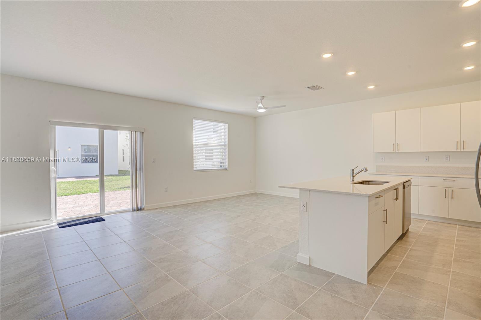 Homestead Homestead, FL 33035 - Photo 2 of 28