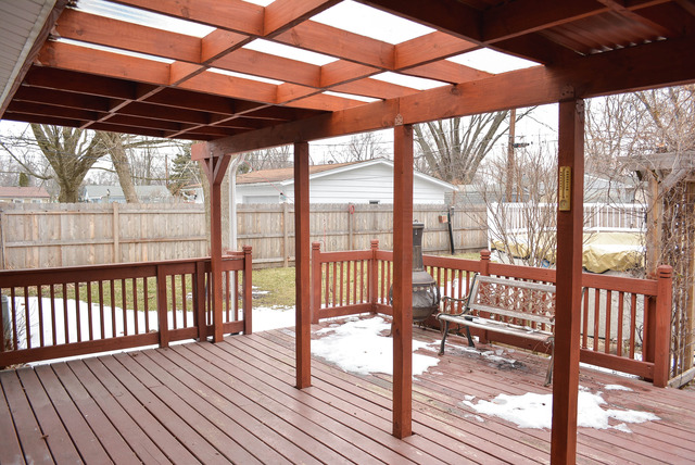 53 Sierra Road Montgomery, IL 60538 - Photo 19 of 25 a view of porch with wooden floor