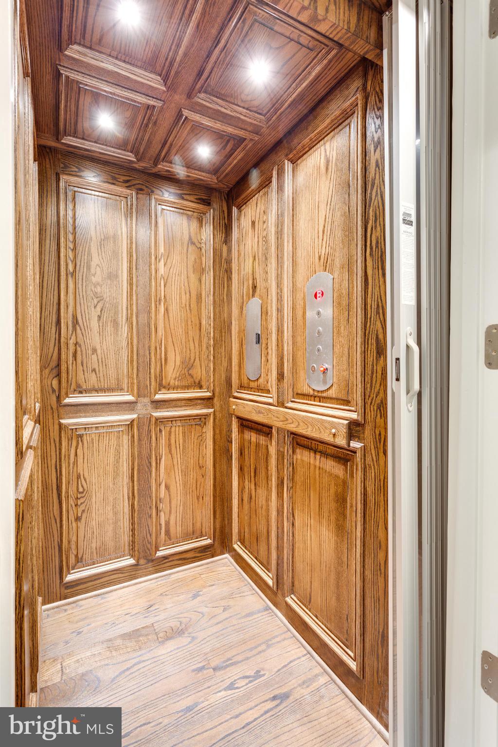 1909 Foxview Circle Northwest Washington, DC 20007 - Photo 24 of 30 a view of an empty room