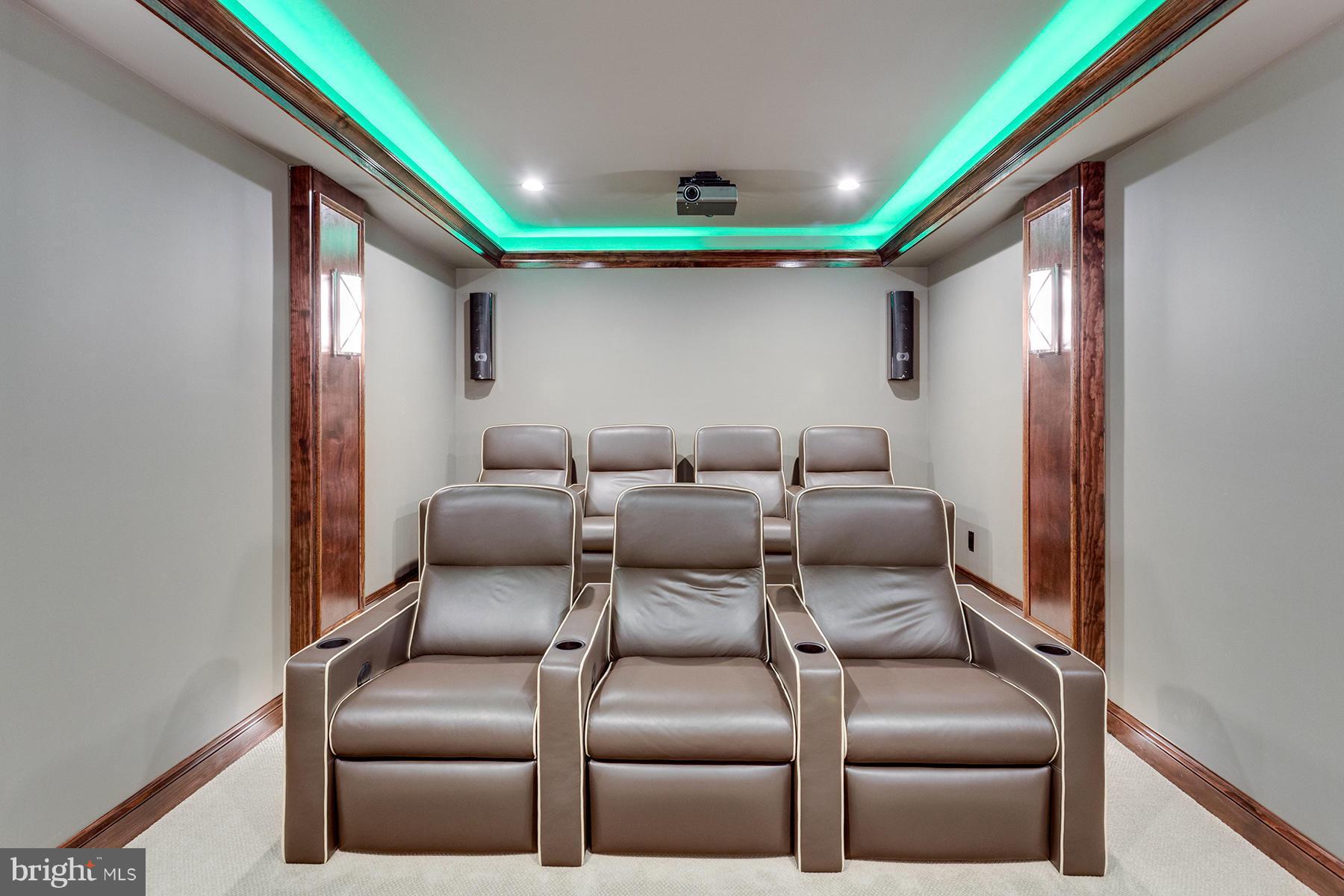 1909 Foxview Circle Northwest Washington, DC 20007 - Photo 26 of 30 a balcony with furniture and a ceiling fan