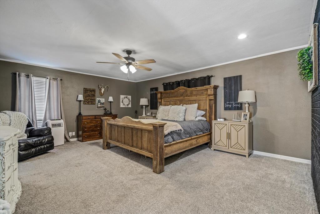 204 Southridge Road Edgewood, TX 75117 - Photo 15 of 36