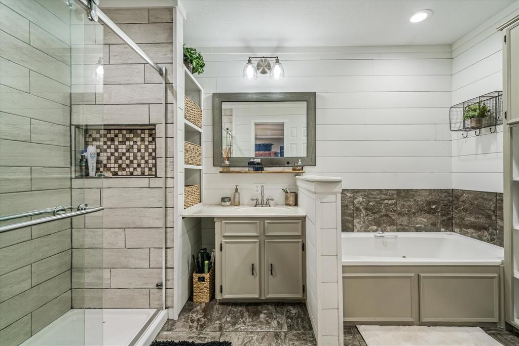 204 Southridge Road Edgewood, TX 75117 - Photo 18 of 36