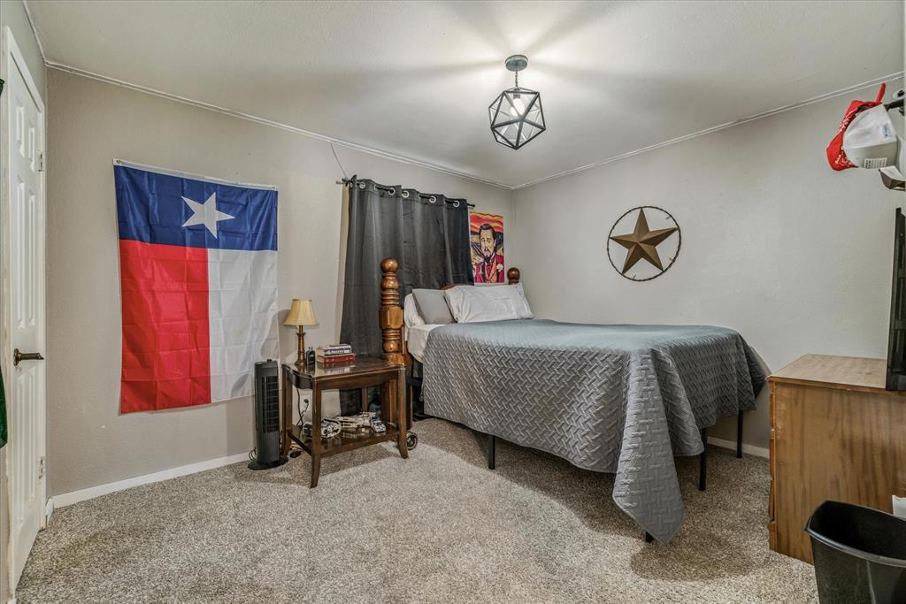 204 Southridge Road Edgewood, TX 75117 - Photo 23 of 36