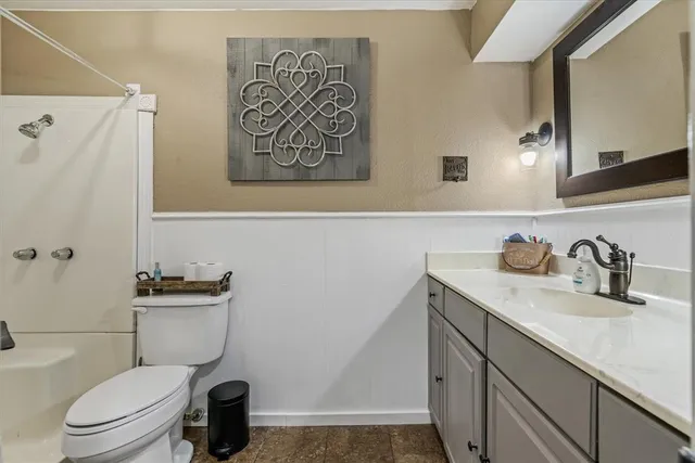 $379,900 | 204 Southridge Road, Edgewood, TX 75117