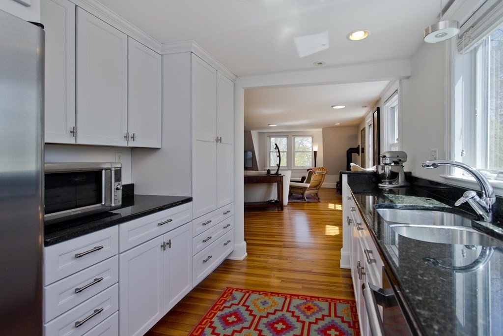 88 Round Hill Road, Unit 3 Northampton, MA 01060 - Photo 19 of 39 Gallery Image 19