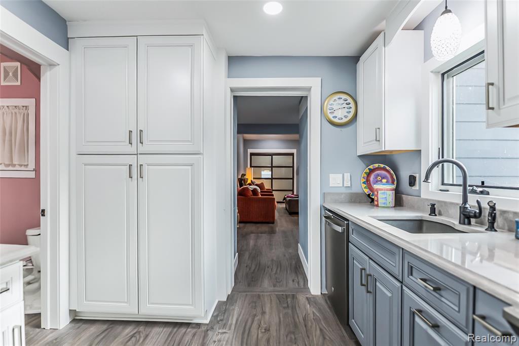 9109 Mcgregor Road Pinckney, MI 48169 - Photo 25 of 58 Gallery Image 25