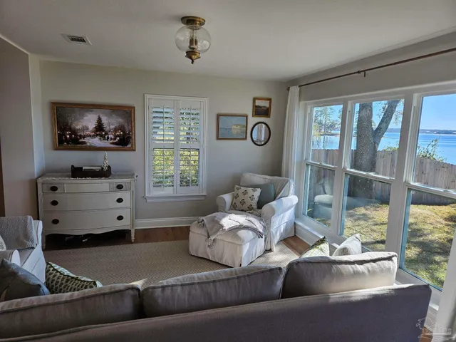 $725,000 | 7693 Petersen Point Road, Milton, FL 32583